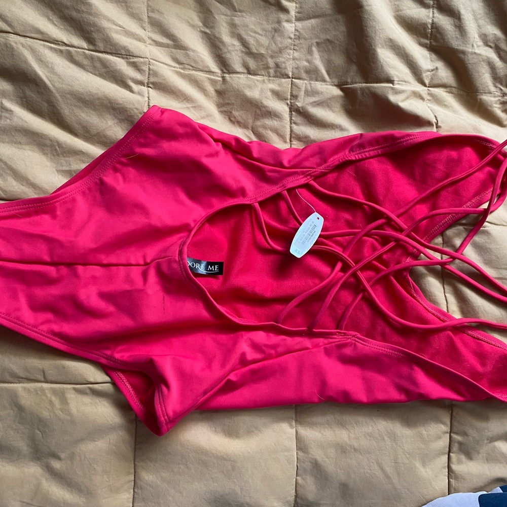Red bathing suit - Picture 3 of 4
